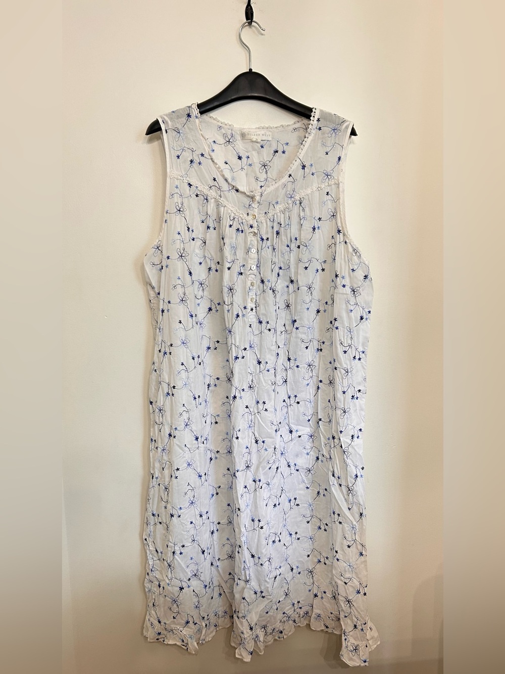 EILEEN WEST 100% COTTON NIGHTGOWN FULLY EMBROIDERED